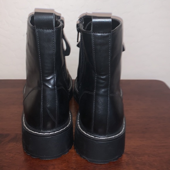 MADDEN GIRL BRAND NEW SIZE 11 JET BLACK & SUPER CUTE COMBAT BOOTS - Picture 4 of 10